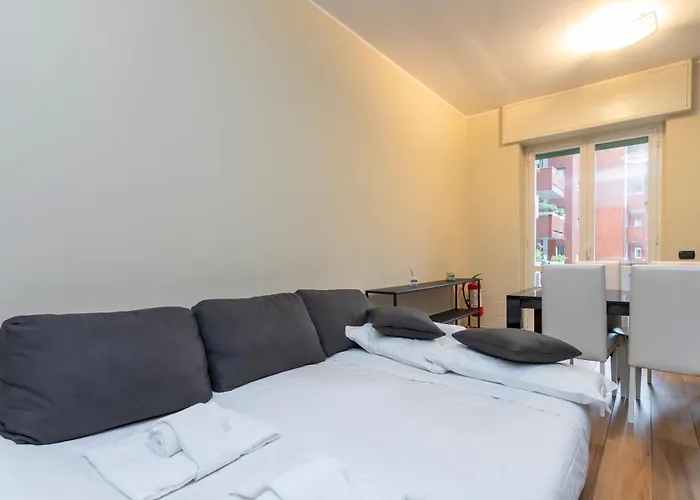 Prestigioso appartamento in zona Tortona - Solari